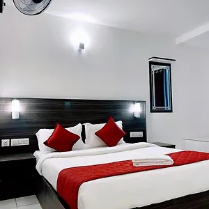 ** Hotel Skylark Holidays India