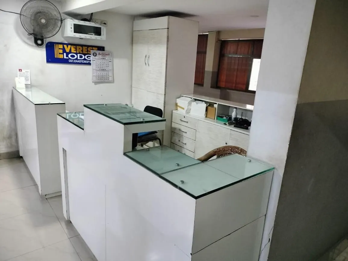 Everest Lodge Payyannur
