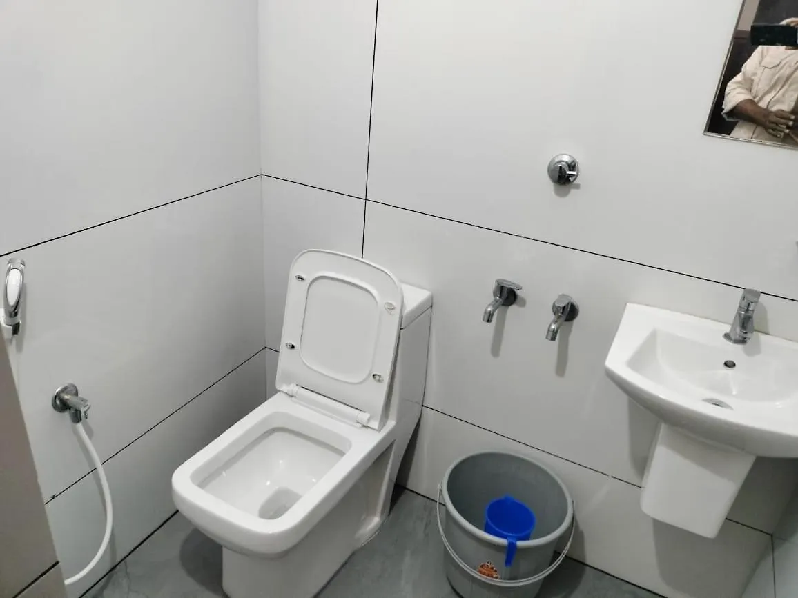 Capsule hotel Everest Lodge Payyannur